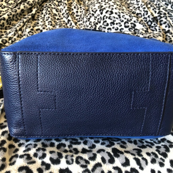 Tory Burch purse ๐ - Picture 8 of 10